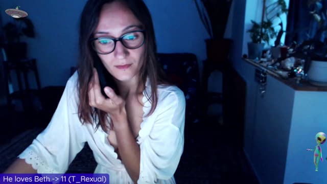 Gallery image thumbnail from Beth_'s myfreecams stream on, 08/05/2023, 15:14 image 13 of 20