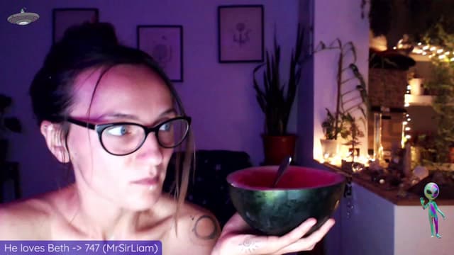 Gallery image thumbnail from Beth_'s myfreecams stream on, 09/14/2023, 23:31 image 4 of 20