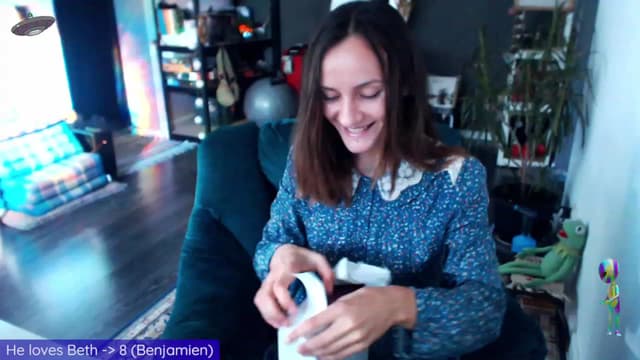 Gallery image thumbnail from Beth_'s myfreecams stream on, 10/23/2023, 14:25 image 8 of 20