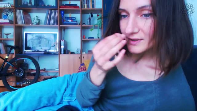 Gallery image thumbnail from Beth_'s myfreecams stream on, 04/25/2024, 14:29 image 4 of 20