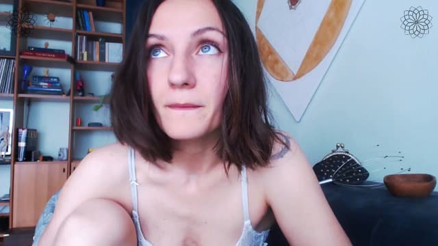 Gallery image thumbnail from Beth_'s myfreecams stream on, 05/07/2024, 14:27 image 19 of 20