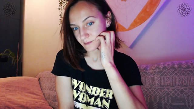 Gallery image thumbnail from Beth_'s myfreecams stream on, 05/20/2024, 22:38 image 13 of 20