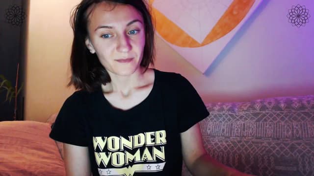 Gallery image thumbnail from Beth_'s myfreecams stream on, 05/20/2024, 22:38 image 15 of 20