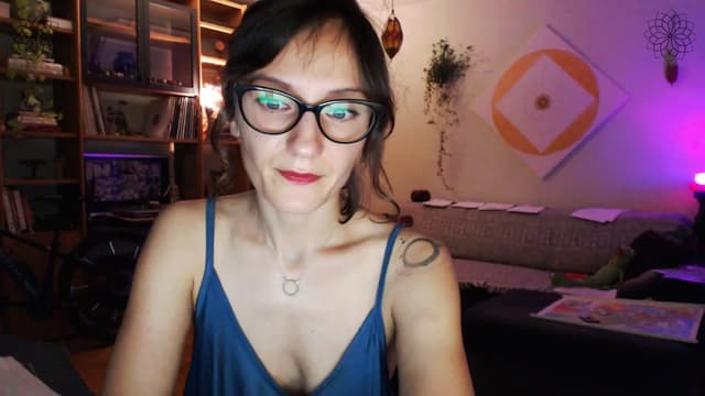 Gallery image thumbnail from Beth_'s myfreecams stream on, 06/28/2024, 22:16 image 2 of 20