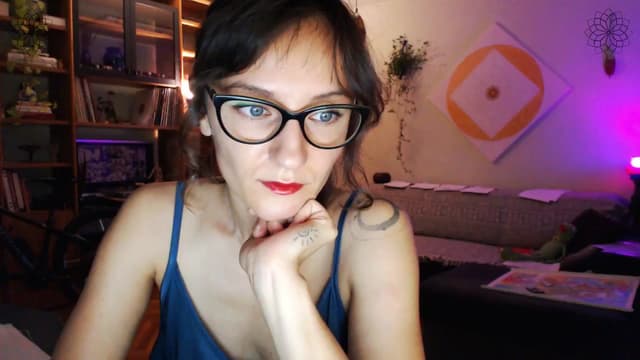 Gallery image thumbnail from Beth_'s myfreecams stream on, 06/28/2024, 22:16 image 7 of 20