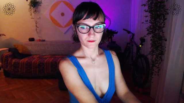 Gallery image thumbnail from Beth_'s myfreecams stream on, 07/08/2024, 21:13 image 19 of 20