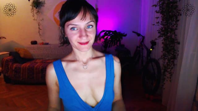 Gallery image thumbnail from Beth_'s myfreecams stream on, 07/08/2024, 21:13 image 5 of 20