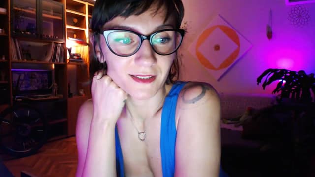 Gallery image thumbnail from Beth_'s myfreecams stream on, 07/08/2024, 21:43 image 5 of 20