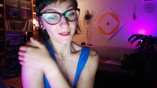 Gallery image thumbnail from Beth_'s myfreecams stream on, 07/08/2024, 21:43 image 13 of 20