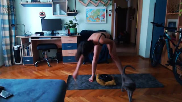 Gallery image thumbnail from Beth_'s myfreecams stream on, 07/21/2024, 16:20 image 19 of 20