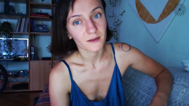Gallery image thumbnail from Beth_'s myfreecams stream on, 07/25/2024, 17:54 image 10 of 20