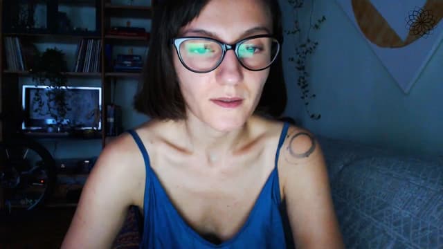 Gallery image thumbnail from Beth_'s myfreecams stream on, 07/25/2024, 17:54 image 20 of 20