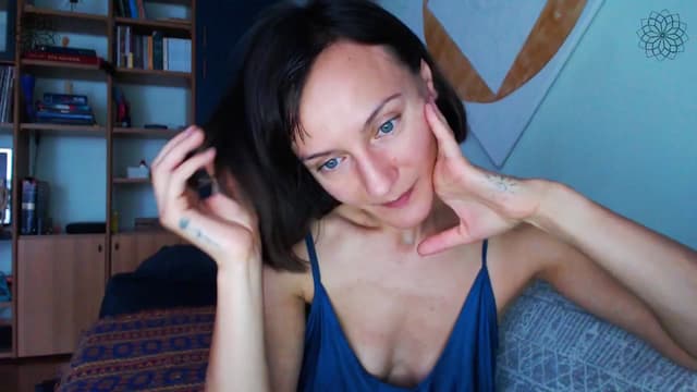 Gallery image thumbnail from Beth_'s myfreecams stream on, 07/25/2024, 17:54 image 8 of 20