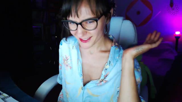 Gallery image thumbnail from Beth_'s myfreecams stream on, 08/08/2024, 22:19 image 9 of 20