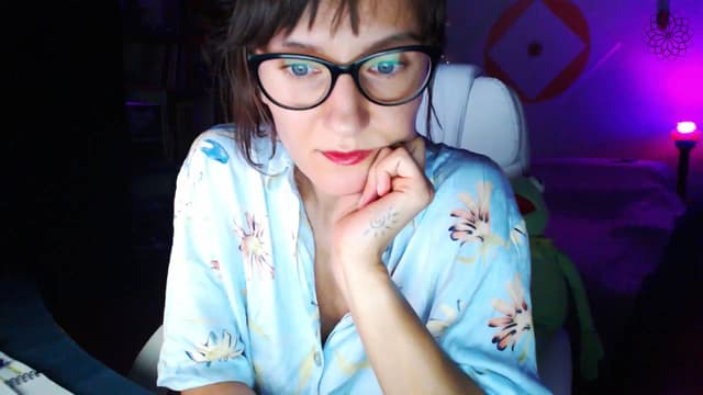 Gallery image thumbnail from Beth_'s myfreecams stream on, 08/08/2024, 22:19 image 8 of 20
