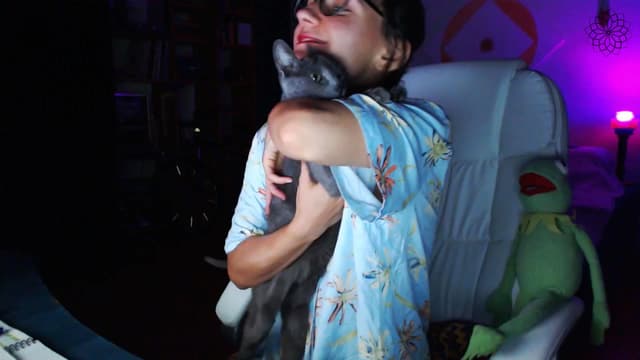 Gallery image thumbnail from Beth_'s myfreecams stream on, 08/08/2024, 22:19 image 7 of 20