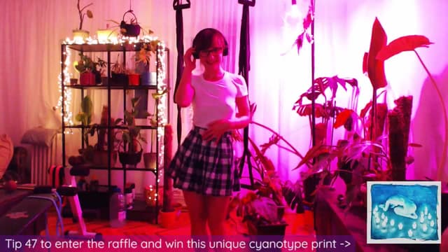 Gallery image thumbnail from Beth_'s myfreecams stream on, 12/11/2024, 24:21 image 17 of 20