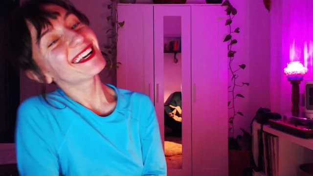 Gallery image thumbnail from Beth_'s myfreecams stream on, 01/19/2025, 21:29 image 17 of 20