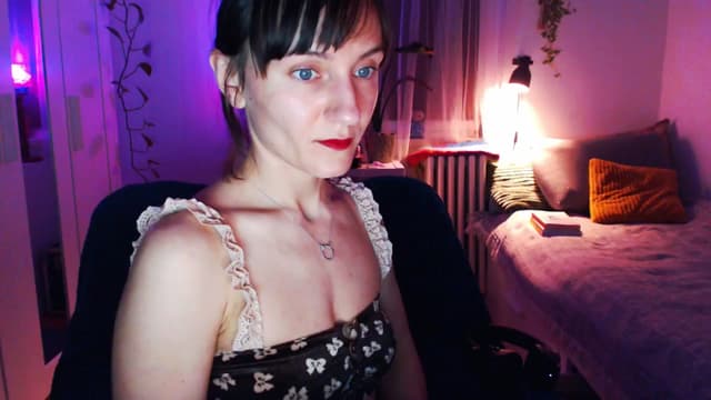 Gallery image thumbnail from Beth_'s myfreecams stream on, 03/17/2025, 23:13 image 18 of 20