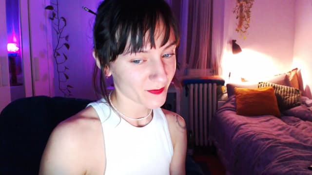 Gallery image thumbnail from Beth_'s myfreecams stream on, 03/27/2025, 23:56 image 16 of 20