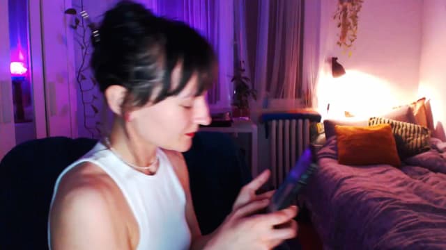 Gallery image thumbnail from Beth_'s myfreecams stream on, 03/27/2025, 23:56 image 15 of 20