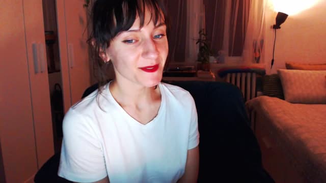 Gallery image thumbnail from Beth_'s myfreecams stream on, 04/06/2025, 19:18 image 8 of 20