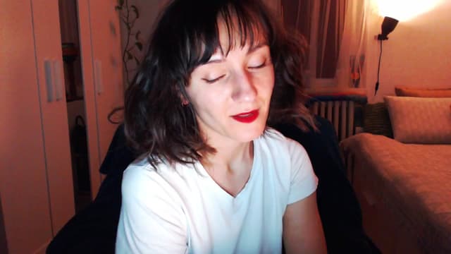 Gallery image thumbnail from Beth_'s myfreecams stream on, 04/06/2025, 19:18 image 9 of 20