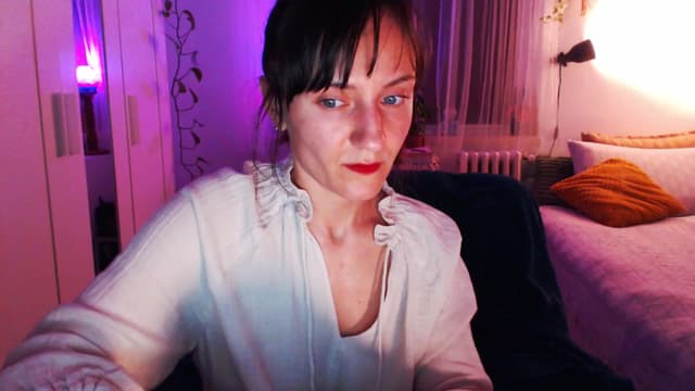 Gallery image thumbnail from Beth_'s myfreecams stream on, 04/12/2025, 20:49 image 5 of 20