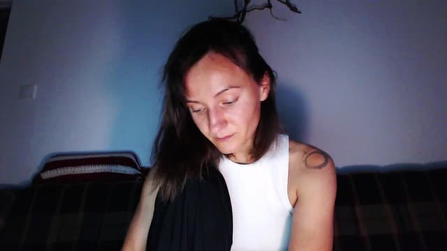 Gallery image thumbnail from Beth_'s myfreecams stream on, 06/23/2025, 18:57 image 4 of 20