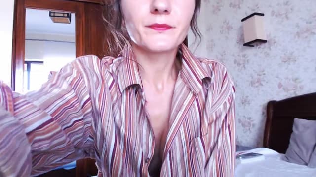 Gallery image thumbnail from Beth_'s myfreecams stream on, 08/03/2025, 14:05 image 17 of 20