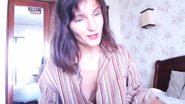 Gallery image thumbnail from Beth_'s myfreecams stream on, 08/03/2025, 14:05 image 6 of 20