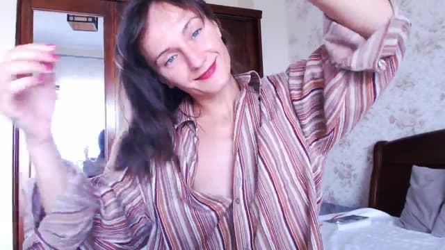 Gallery image thumbnail from Beth_'s myfreecams stream on, 08/03/2025, 14:05 image 7 of 20