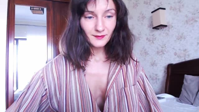 Gallery image thumbnail from Beth_'s myfreecams stream on, 08/03/2025, 14:05 image 9 of 20