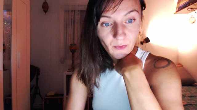 Gallery image thumbnail from Beth_'s myfreecams stream on, 08/07/2025, 18:39 image 18 of 20