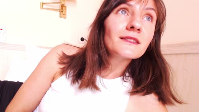 Gallery image thumbnail from Beth_'s myfreecams stream on, 08/30/2025, 15:14 image 2 of 20
