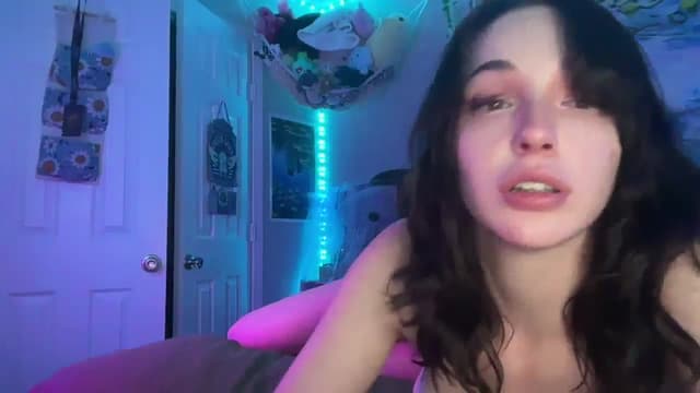 Gallery image thumbnail from Blov3's myfreecams stream on, 01/29/2025, 09:22 image 16 of 20