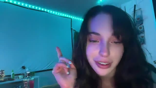Gallery image thumbnail from Blov3's myfreecams stream on, 01/29/2025, 09:49 image 8 of 20