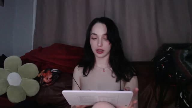Gallery image thumbnail from Blov3's myfreecams stream on, 04/04/2025, 09:41 image 3 of 20