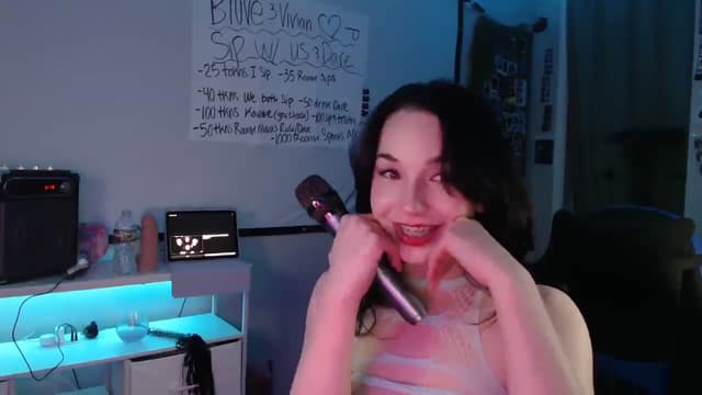Gallery image thumbnail from Blov3's myfreecams stream on, 04/25/2025, 09:51 image 15 of 20