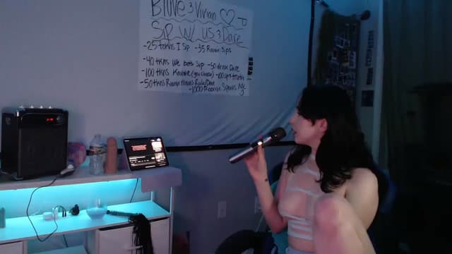 Gallery image thumbnail from Blov3's myfreecams stream on, 04/25/2025, 09:51 image 9 of 20