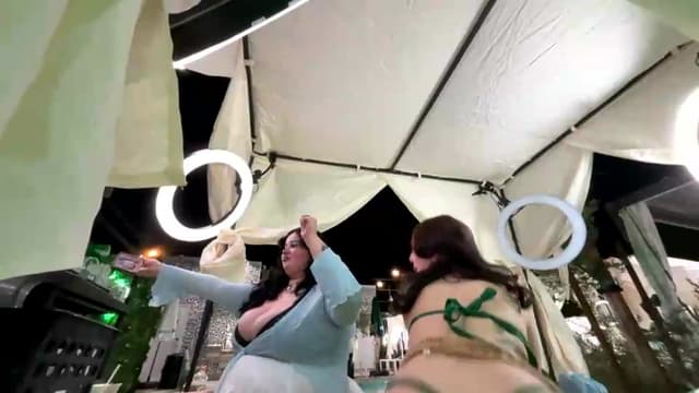 Gallery image thumbnail from Blov3's myfreecams stream on, 05/20/2026, 09:34 image 18 of 20
