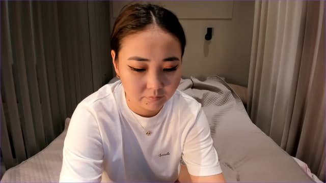 Gallery image thumbnail from Borra's myfreecams stream on, 11/21/2022, 08:33 image 6 of 20