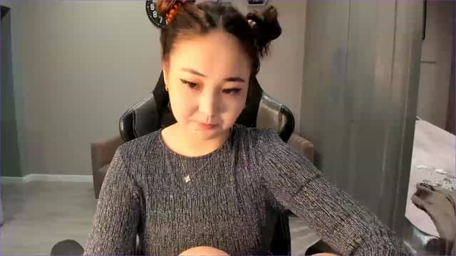 Gallery image thumbnail from Borra's myfreecams stream on, 11/24/2022, 06:44 image 10 of 20