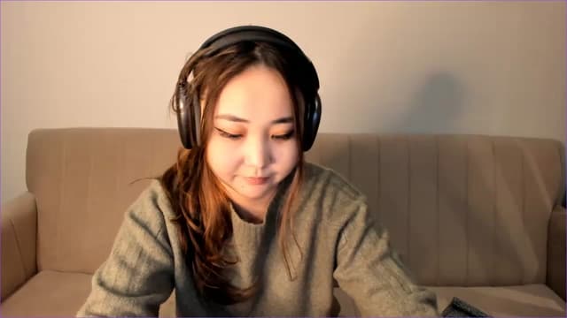 Gallery image thumbnail from Borra's myfreecams stream on, 11/24/2022, 06:44 image 17 of 20