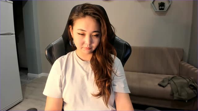 Gallery image thumbnail from Borra's myfreecams stream on, 11/24/2022, 08:46 image 13 of 20