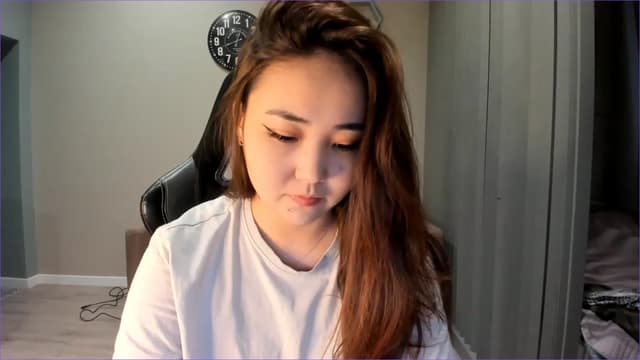 Gallery image thumbnail from Borra's myfreecams stream on, 11/27/2022, 04:41 image 4 of 20