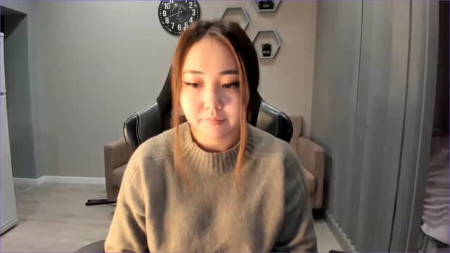 Gallery image thumbnail from Borra's myfreecams stream on, 11/27/2022, 08:54 image 18 of 20