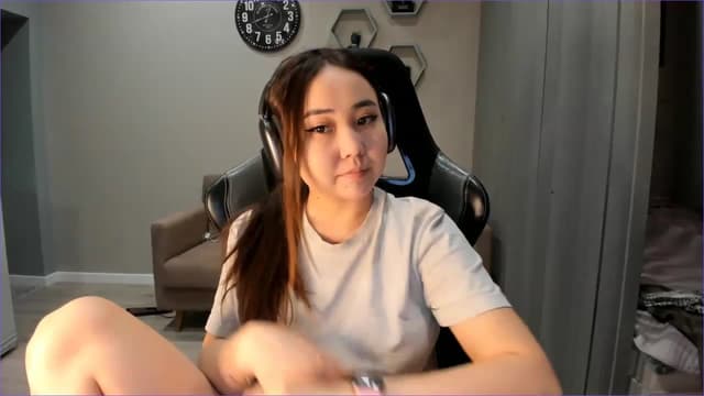 Gallery image thumbnail from Borra's myfreecams stream on, 11/27/2022, 08:54 image 4 of 20