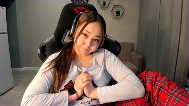 Gallery image thumbnail from Borra's myfreecams stream on, 11/29/2022, 06:32 image 12 of 20