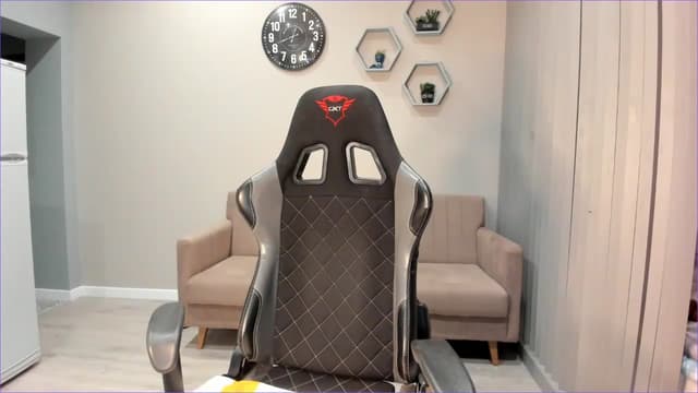 Gallery image thumbnail from Borra's myfreecams stream on, 11/29/2022, 06:32 image 6 of 20